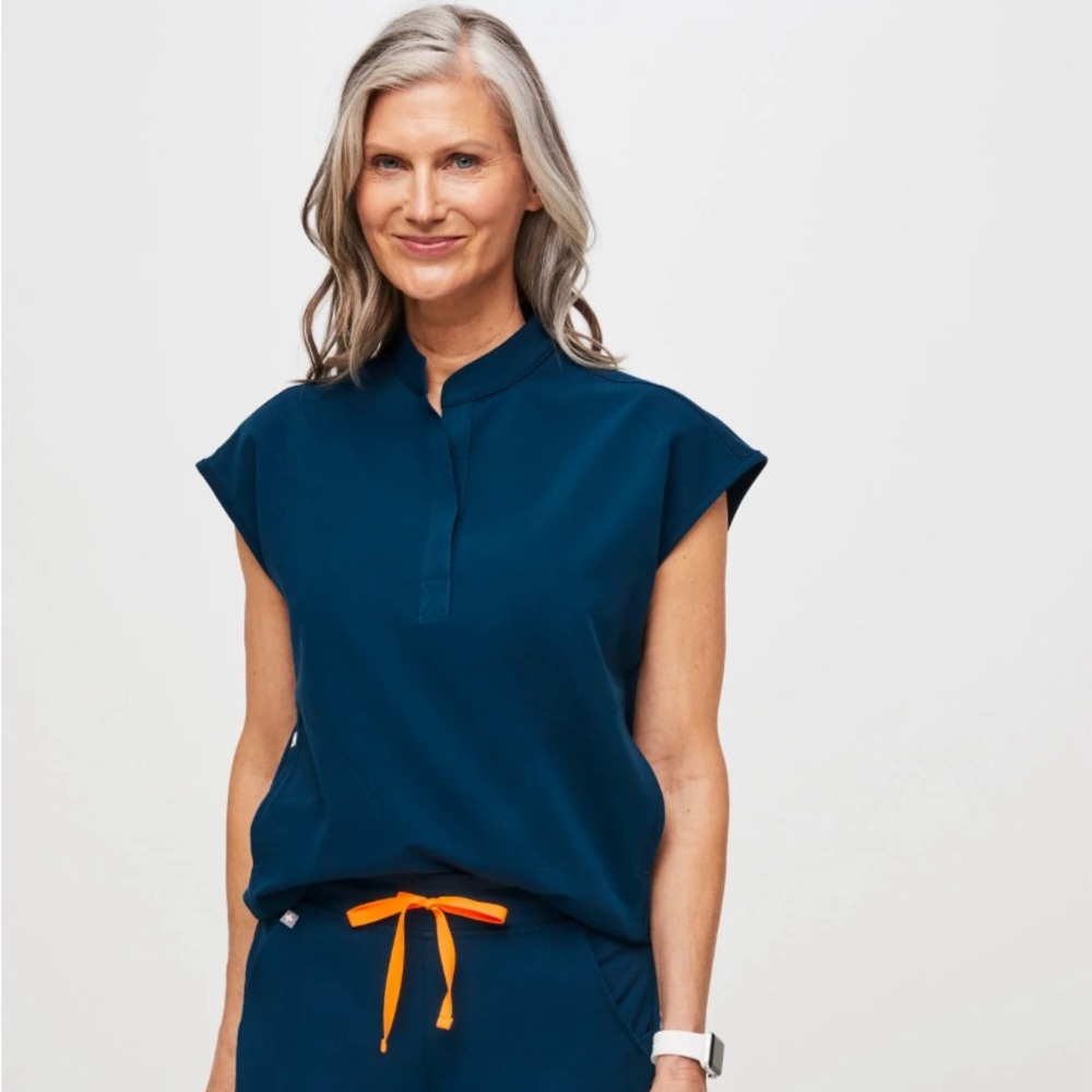 NWOT Figs Rafaela Deep Reef